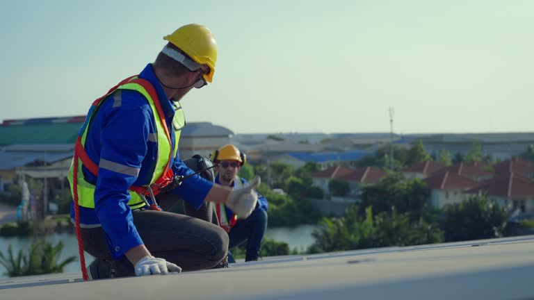Best Solar Panel Roofing Installation  in Waverly, OH